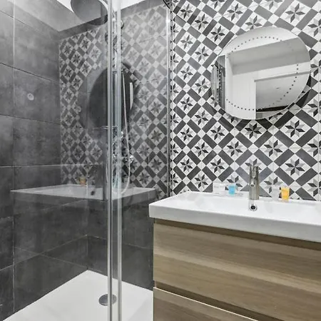 Bluestay 226 - Paris